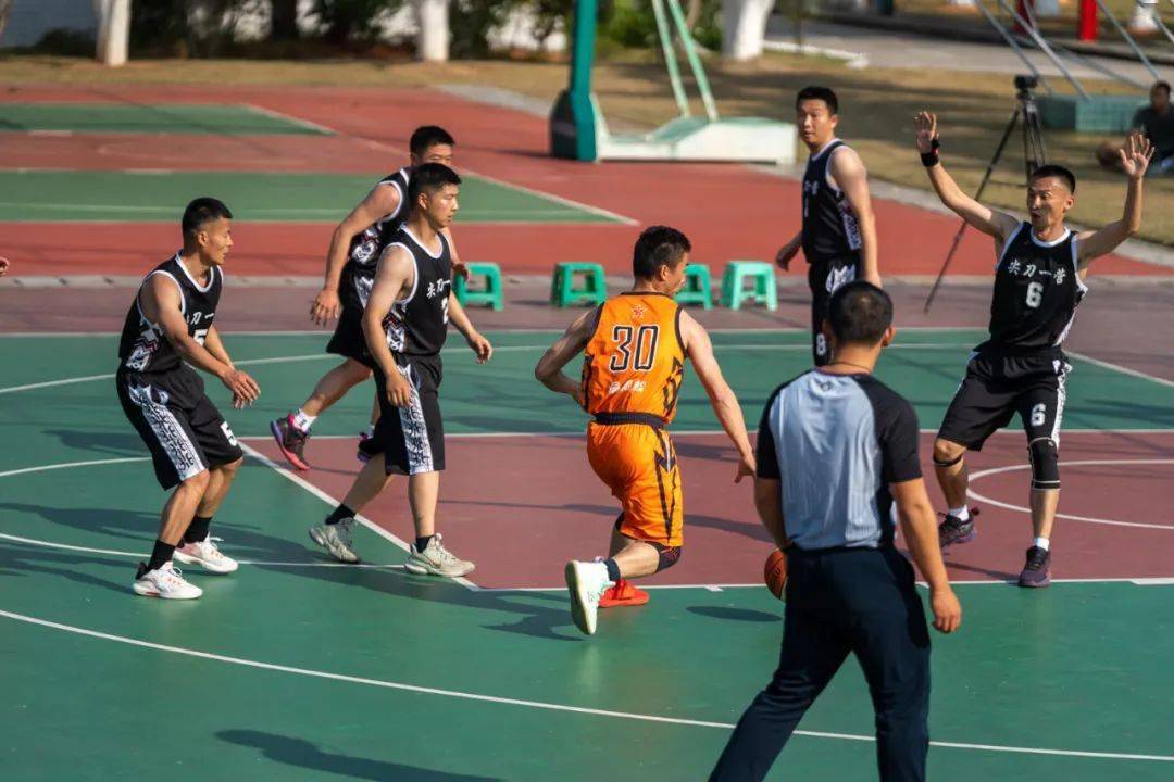 PG-Ming重返赛场，反败为胜首场状态出色，篮网观众沸腾！