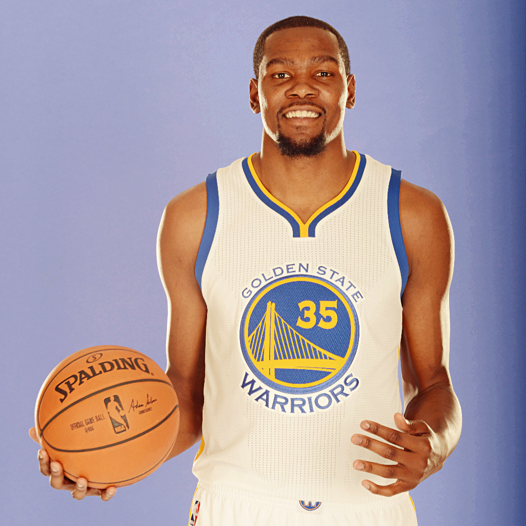 PG游戏-杜兰特在TES比赛中关键助攻，挺进下一轮引发热议！的简单介绍